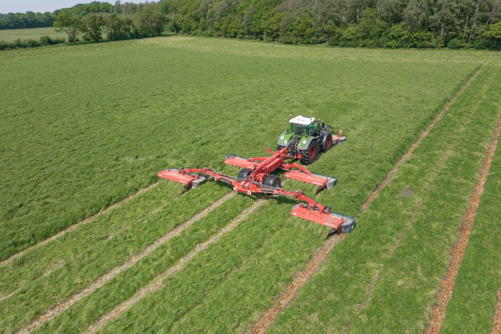 SIP Disc mower SILVERCUT DISC 1500 T FPC with FENDT tractor