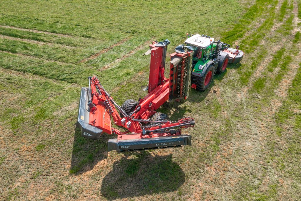 SIP Disc mower SILVERCUT DISC 1500 T FPC transport with FENDT tractor