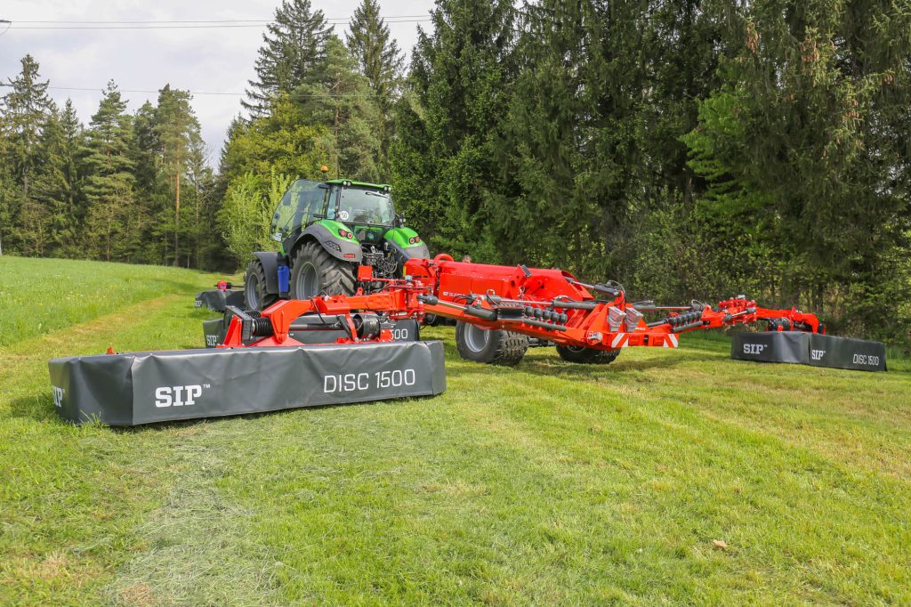 SIP Disc mower SILVERCUT DISC 1500 T with Deutz Fahr tractor