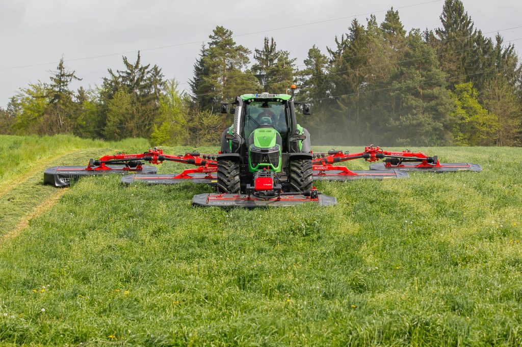 SIP Disc mower SILVERCUT DISC 1500 T with Deutz Fahr tractor