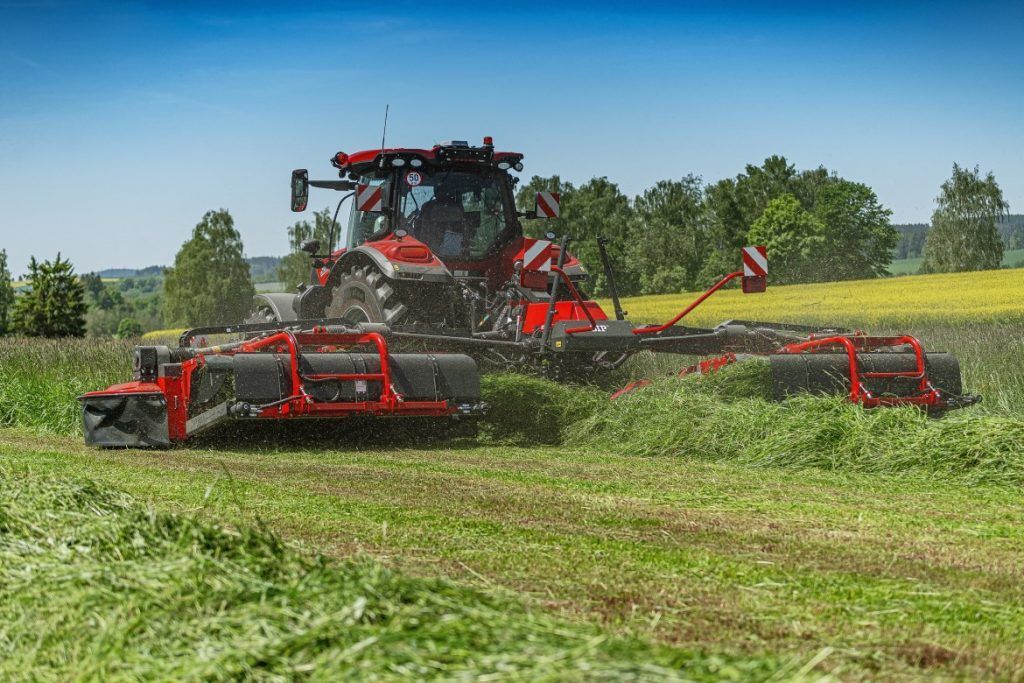 Largest SIP butterfly mower conditioner